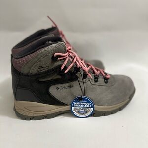 Columbia women’s boot size 11